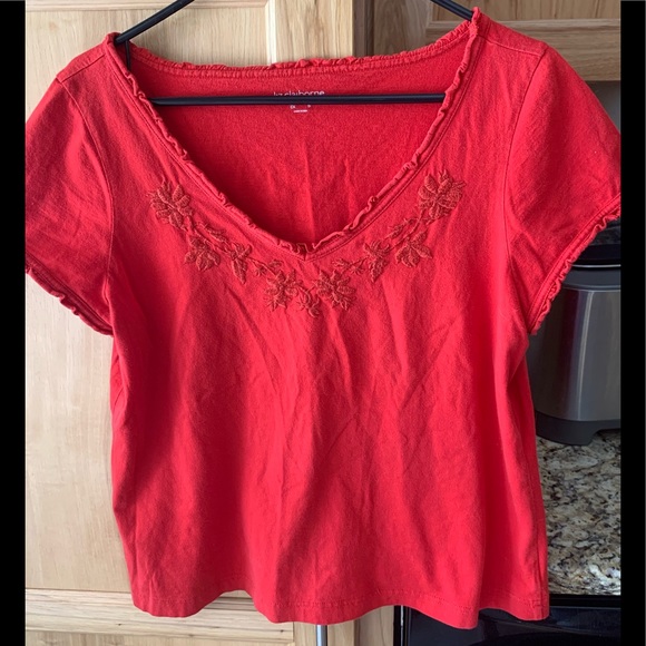 Liz Claiborne Tops - Liz Claiborne red short sleeve top